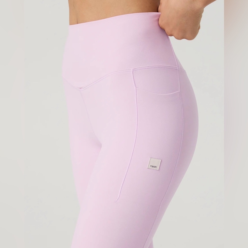 Vuori Purple AllTheForm Pocket Leggings High Rise Medium NWT